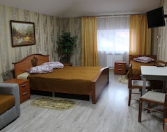 Khách sạn 12 Mesyatsev (Pechory, Nga)