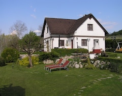 Koko talo/asunto Kovácsszénáján vendégház (Pécs, Unkari)