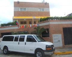 HOTEL MUEVETE POR VARGAS (Catia La Mar, Venezuela)