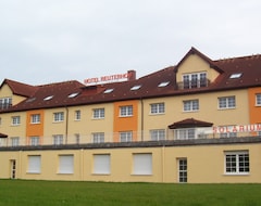 Khách sạn Hotel Reuterhof (Stavenhagen, Đức)