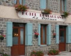 Otel Logis - Le Dolmen (Luriecq, Fransa)