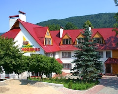 Khách sạn Polyarys (Yaremche, Ukraina)