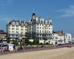 Hotel Queens (Eastbourne, Ujedinjeno Kraljevstvo)