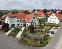 Khách sạn zum Kloster (Rohr, Đức)