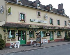 Hotel Logis Auberge à La Tête de Lard (La Ferté-Imbault, France)