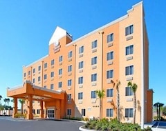 Hotel Comfort Suites Tampa Airport North (Tampa, Sjedinjene Američke Države)