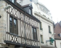 Khách sạn Hôtel Le Sauvage (Dijon, Pháp)