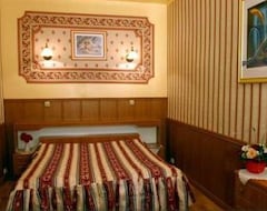 Resort/Odmaralište Hotel Zielony & Ow Borowik & Pensjonat Manhattan - Centrum Rekreacji I Wypoczynku Gastrotur (Turawa, Poljska)