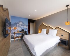 Hotel Base Camp Lodge Les 2 Alpes (Les Deux Alpes, France)