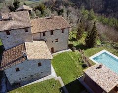 Toàn bộ căn nhà/căn hộ Borgo Castello Panicaglia (Nocera Umbra, Ý)