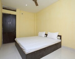 Pansiyon SPOT ON 44295 Sarnath Tourist Guest House (Varanasi, Hindistan)