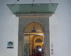 Khách sạn Hotel La Residenza Del Granduca (Monsummano Terme, Ý)