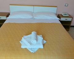 Khách sạn Hotel Rebola (Rimini, Ý)