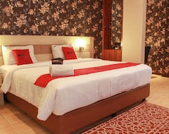 Hotel RedDoorz Premium near Bandung Station (Bandung, Indonezija)