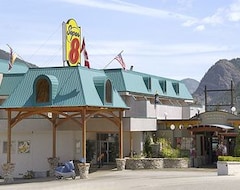 Hotel Super 8 by Wyndham Castlegar BC (Castlegar, Kanada)