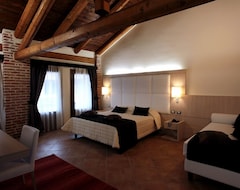 Khách sạn Ristorante  Ultimo Borgo (Settimo Torinese, Ý)
