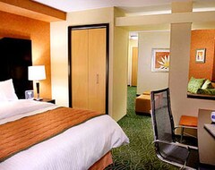 Hotel Fairfield Inn & Suites By Marriott Guelph (Guelph, Canada)