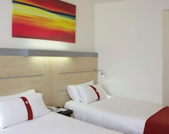 Otel Holiday Inn Express Bcn 22@ (Barselona, İspanya)