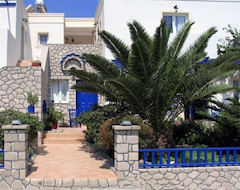 Otel Pergola (Apollonia, Yunanistan)
