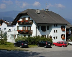 Khách sạn Edelweiss (Bruneck, Ý)