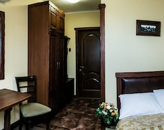 Khách sạn Zamok (Mát-xcơ-va, Nga)