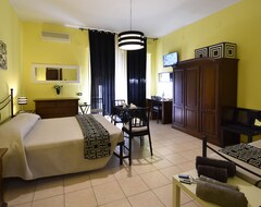 Hotel Cerdena Rooms (Cagliari, Italia)