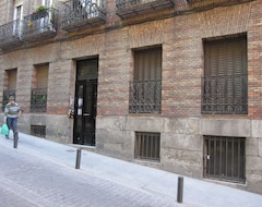 Hotel Family Apartment Gobernador (Madrid, Španjolska)