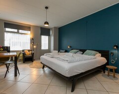 Tüm Ev/Apart Daire Superb Apartment On A Mini Campsite, 1000 Meters From The Beach (Vrouwenpolder, Hollanda)