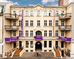 Hotel Blooms Inn & Apartments (Poznań, Poland)