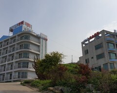 Khách sạn Mangsang Beach (Gangneung, Hàn Quốc)