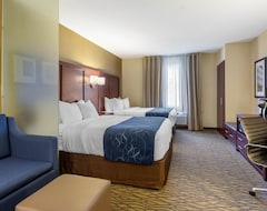 Hotelli Comfort Suites Downtown Windsor (Windsor, Kanada)