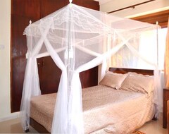 Nhà trọ The Palms Beach Hotel (Wakiso, Uganda)