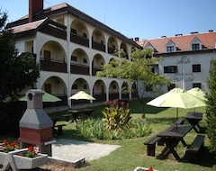 Hotel Siesta Club (Harkány, Ungarn)