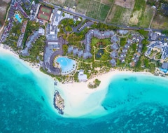 LUX* Belle Mare Resort & Villas (Belle Mare, Mauritius)