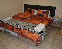 Bed & Breakfast Doeny Lodge (Kempton Park, Etelä-Afrikka)