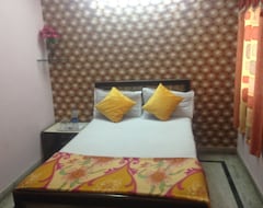Khách sạn Hotel Radhika Palace (Ahmedabad, Ấn Độ)