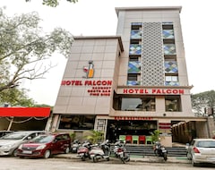 Khách sạn Capital O 84079 Hotel Falcon (Bhiwandi, Ấn Độ)