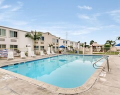Khách sạn Clarion  South Bay (Los Angeles, Hoa Kỳ)