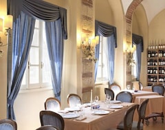 Hotel Castello di Uviglie (Rosignano Monferrato, Italy)