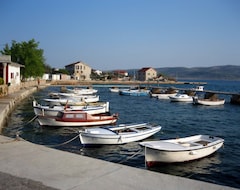 Hotelli Pension Roli (Starigrad, Kroatia)