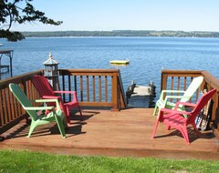 Hele huset/lejligheden Lovely Seneca Lake Cottage - Simply The Best - We Are An Original Vrbo Member ! (Romulus, USA)