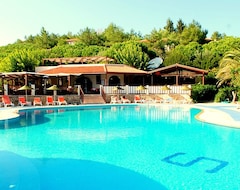 Otel Teos Holiday Village (Seferihisar, Türkiye)