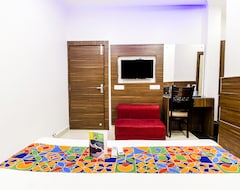 Otel Azaad Lifestyle Queens Rd (Amritsar, Hindistan)