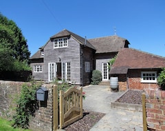 Cijela kuća/apartman Cottage With Large Private Swimming Pool, Wifi,views And Gardens (Burwash, Ujedinjeno Kraljevstvo)