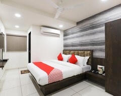 Oyo 63153 A Seven Hotel (Ahmedabad, Indien)