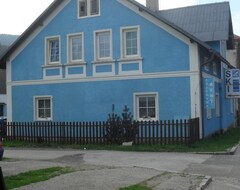 Koko talo/asunto Modrý Dům (Horní Maršov, Tsekin tasavalta)