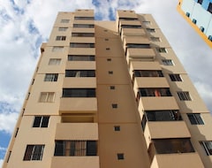 Khách sạn Apartamento Ctc Apart Service Torre C (Caldas Novas, Brazil)
