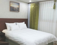 Khách sạn The Stay Century Hotel (Jeju-si, Hàn Quốc)