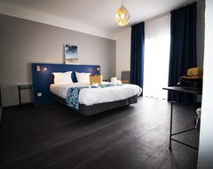 Hotel Hôtel Bel Azur (Six-Fours-les-Plages, France)