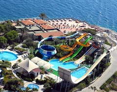 Otel Pine Bay Holiday Resort (Kuşadası, Türkiye)